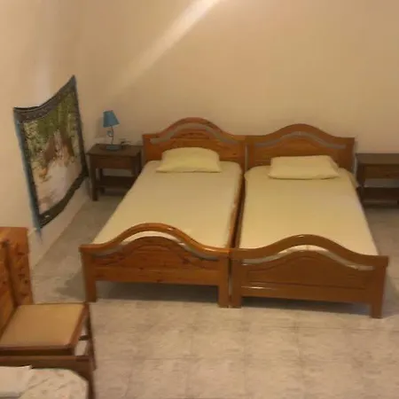 Stathis Hostel