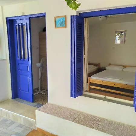 Hostel Stathis *