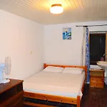 Hostel Stathis *