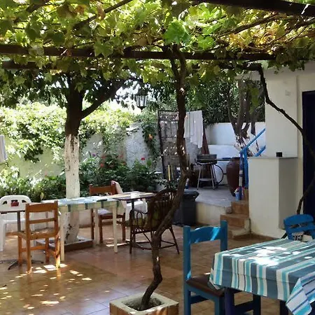 Stathis Hostel *