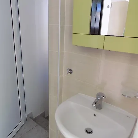 Stathis Hostel